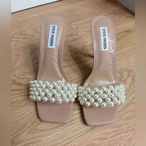 Steve Madden Pearl Embellished Heeled Sandals Nude Blush Slip-On Size 8M - Picture 2 of 6